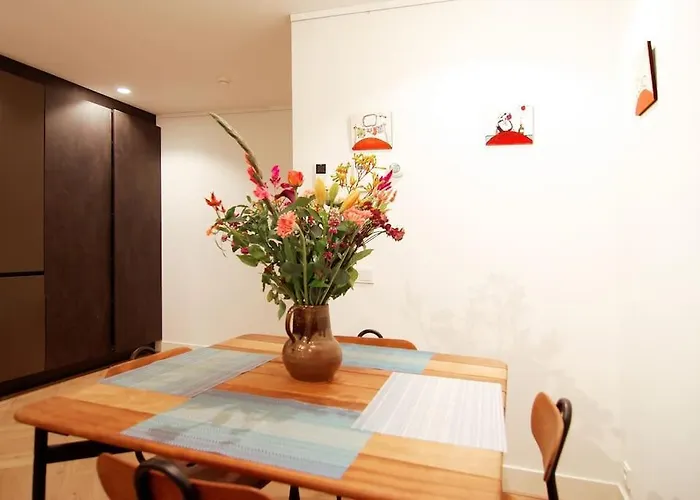 Appartement Spacious At Park And Museum