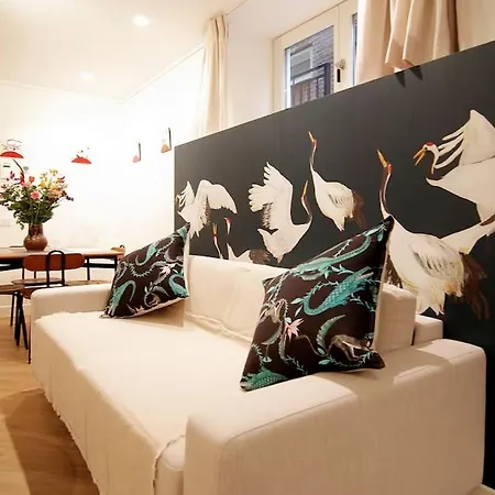 Spacious At Park And Museum Διαμέρισμα