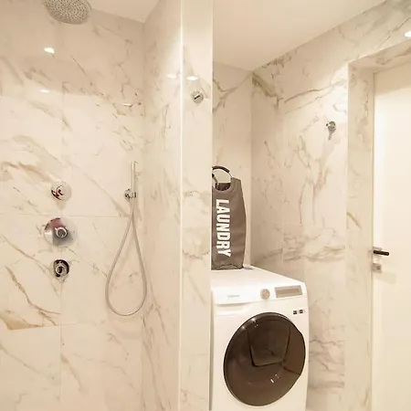 Spacious At Park And Museum