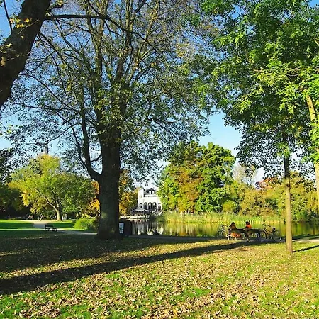 Spacious At Park And Museum * Amsterdam