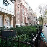 Апартаменты Spacious At Park And Museum
