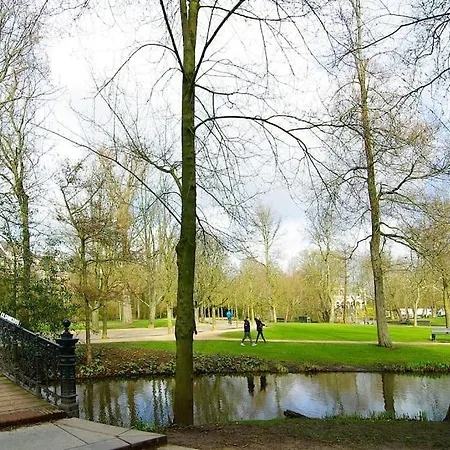 Daire Spacious At Park And Museum Amsterdam